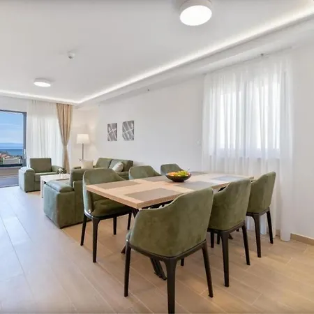 With A Swimming Pool Promajna, Makarska - 20940 Apartman *